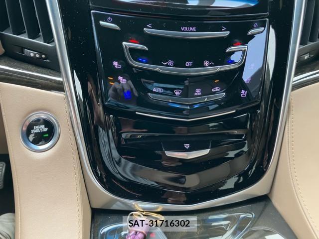 Cadillac ESCALADE 2020-03 8371504-25