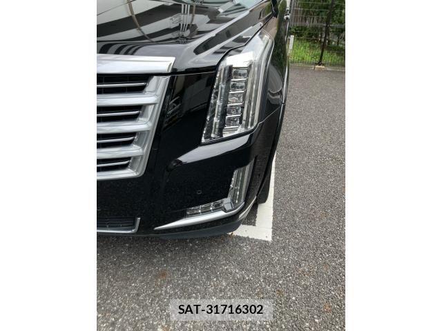 Cadillac ESCALADE 2020-03 8371504-2