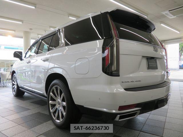 Cadillac ESCALADE 2021-09 8523860-1