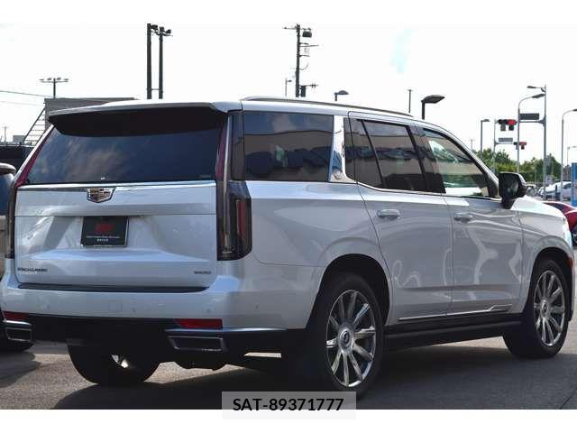 Cadillac ESCALADE 2023-09 8658295-17
