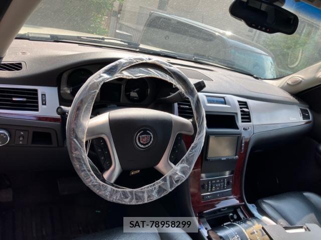 Cadillac ESCALADE 2012-09 8313538-15