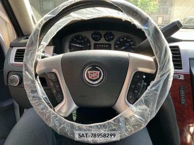Cadillac ESCALADE 2012-09 8313538-17