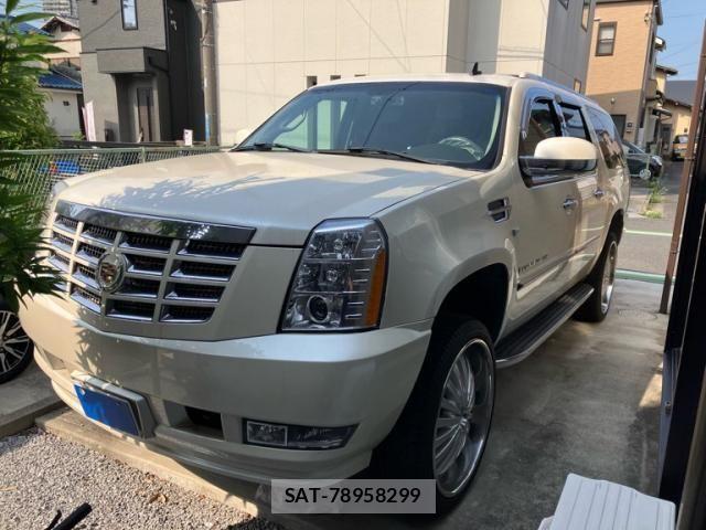 Cadillac ESCALADE 2012-09 8313538-1