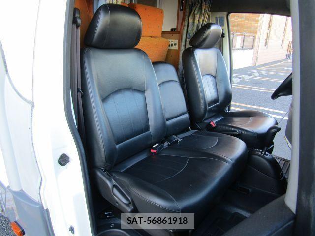Cadillac SRX 2005-12 2298749-11