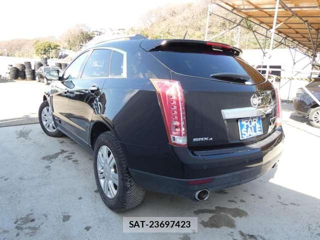 Cadillac SRX 2013-11 4932266-5