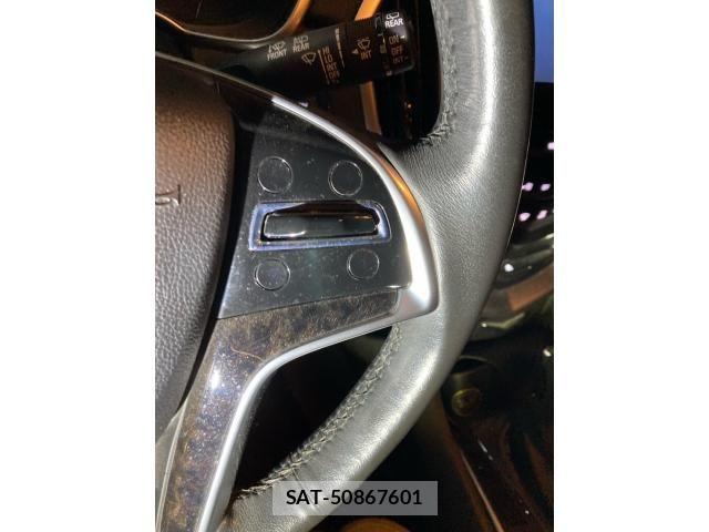 Cadillac SRX 2015-06 7326085-18