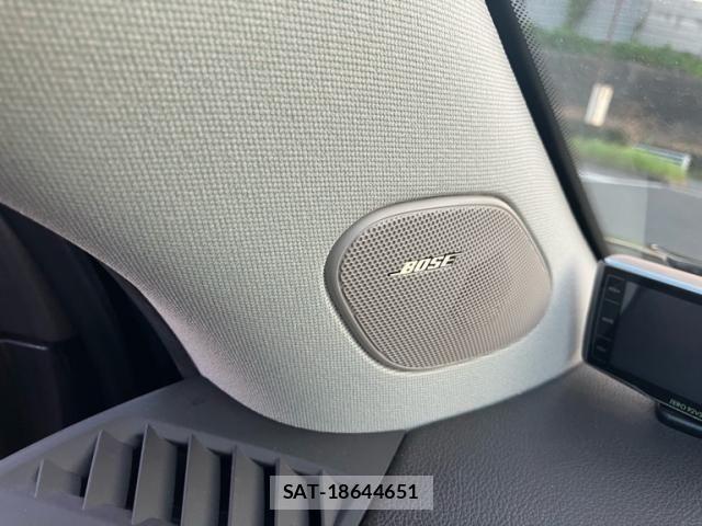 Cadillac SRX 2013-07 8034692-23