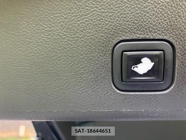 Cadillac SRX 2013-07 8034692-25