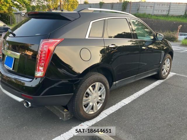 Cadillac SRX 2013-07 8034692-3