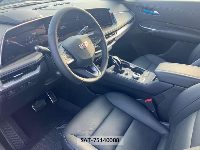 Cadillac XT4 2025-03 5860892-11