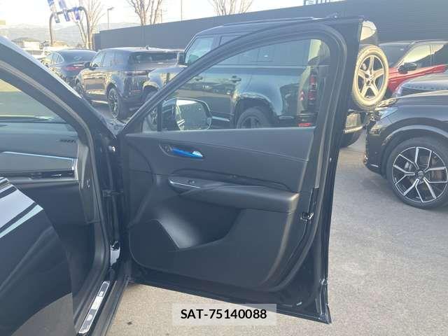 Cadillac XT4 2025-03 5860892-14