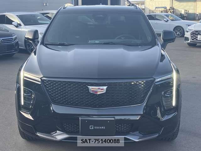 Cadillac XT4 2025-03 5860892-4