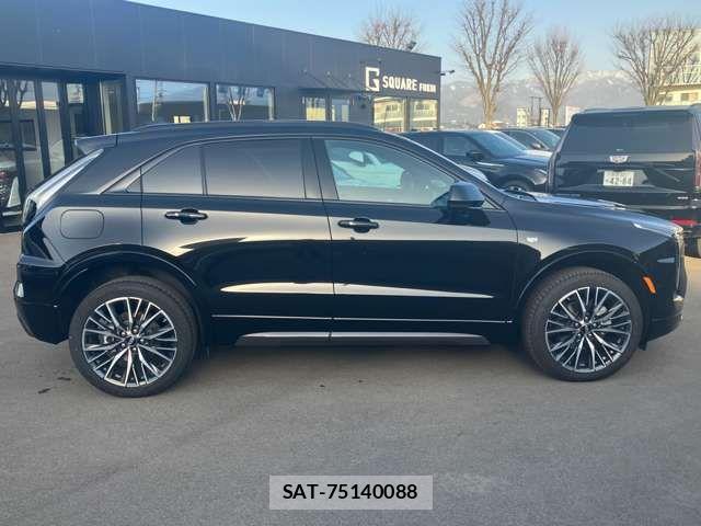 Cadillac XT4 2025-03 5860892-6