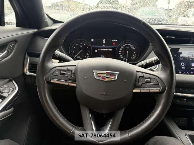 Cadillac XT4 2023-06 7615348-11