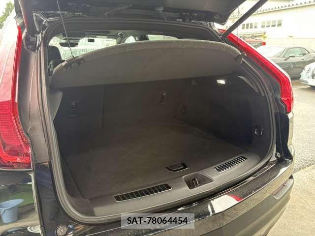 Cadillac XT4 2023-06 7615348-7