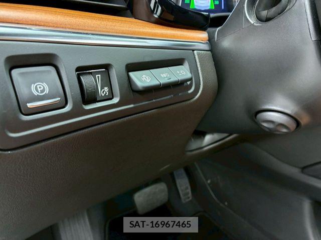 Cadillac XT5 2022-07 7875638-25