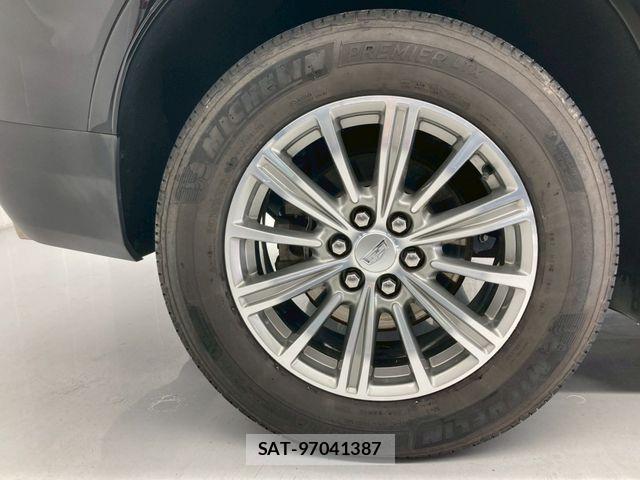 Cadillac XT5 2018-07 4638251-10
