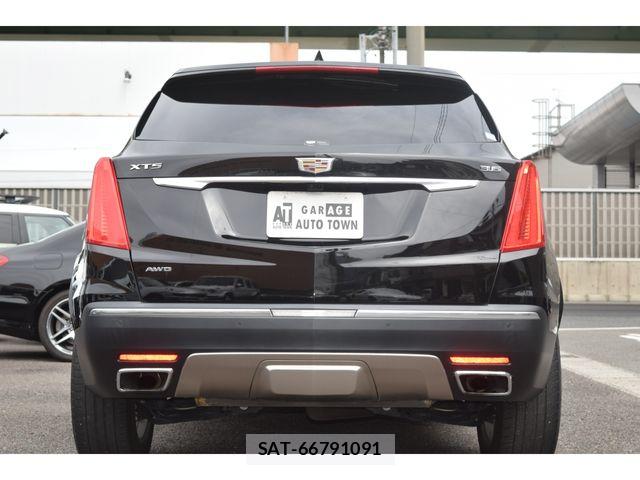 Cadillac XT5 2018-08 6610947-4