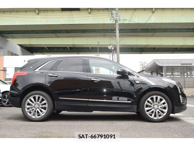 Cadillac XT5 2018-08 6610947-7