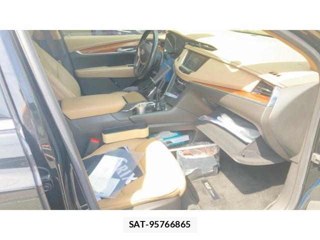 Cadillac XT5 2018-10 8561346-14
