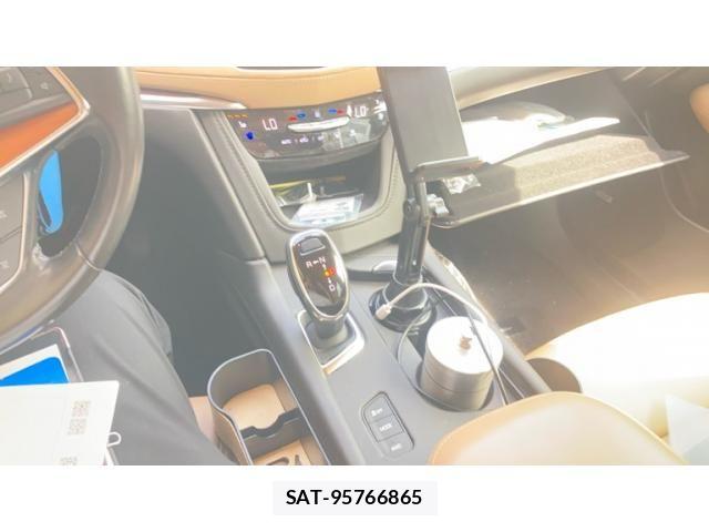 Cadillac XT5 2018-10 8561346-20
