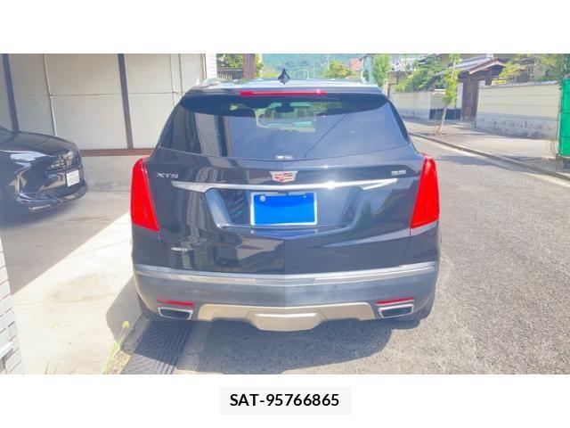 Cadillac XT5 2018-10 8561346-7
