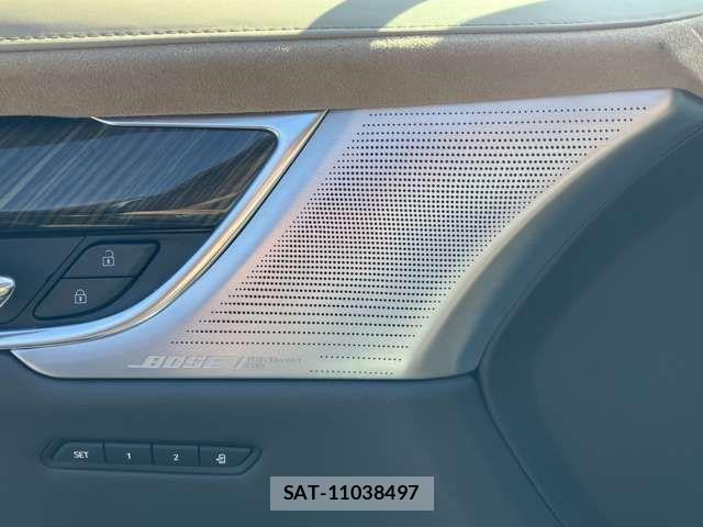 Cadillac XT6 2022-08 6495750-10
