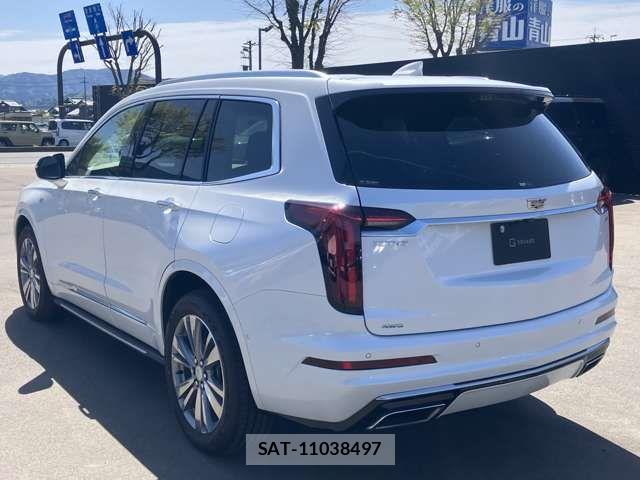 Cadillac XT6 2022-08 6495750-1