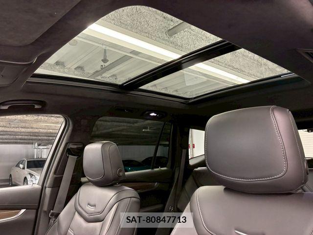 Cadillac XT6 2023-03 7249986-24