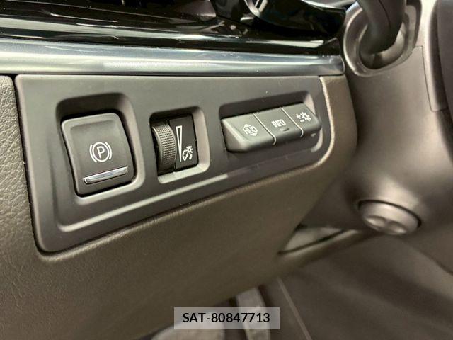 Cadillac XT6 2023-03 7249986-27