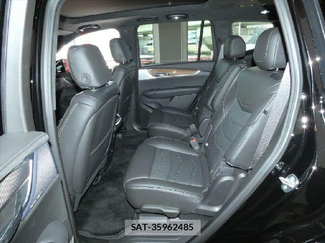 Cadillac XT6 2025-03 7391556-17