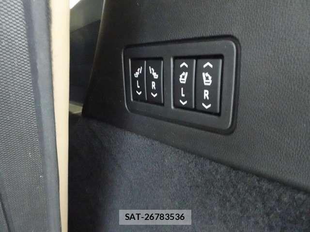 Cadillac XT6 2022-02 8034693-17