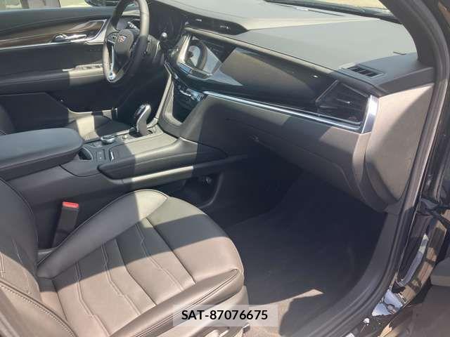 Cadillac XT6 2026-03 8665898-15