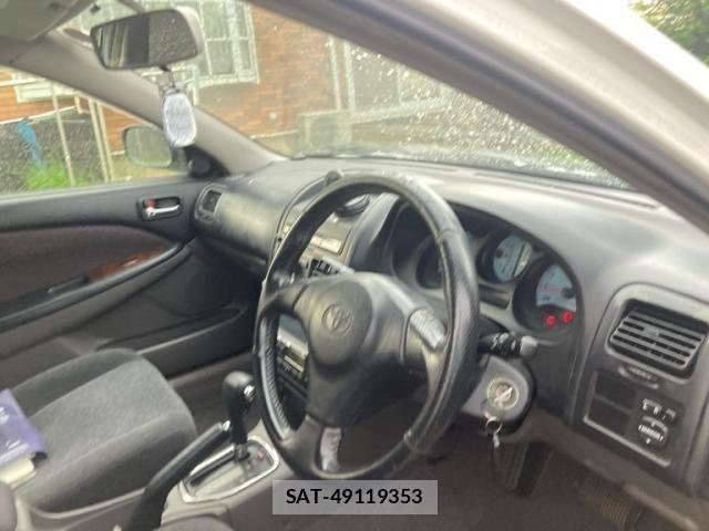 Toyota CALDINA 2000-11 8335162-11