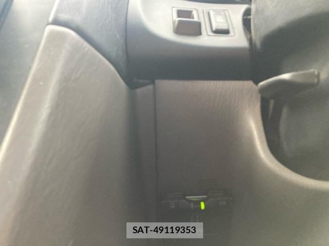 Toyota CALDINA 2000-11 8335162-17