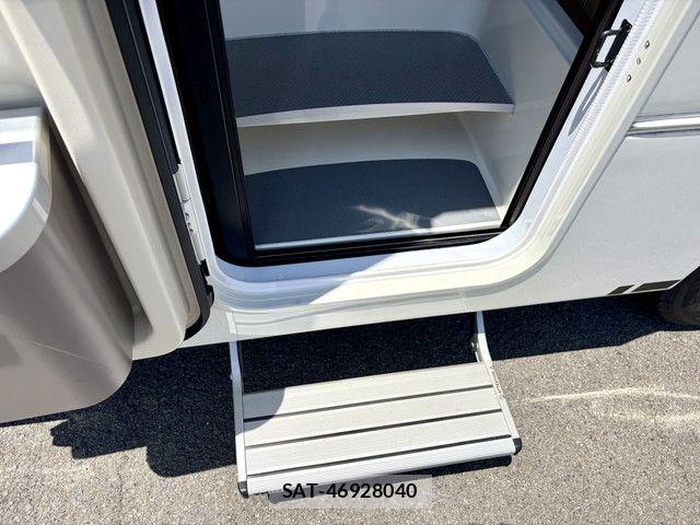 Toyota CAMROAD 2025-10 8313540-7