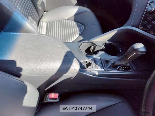 Toyota CAMRY 2022-04 4932299-13