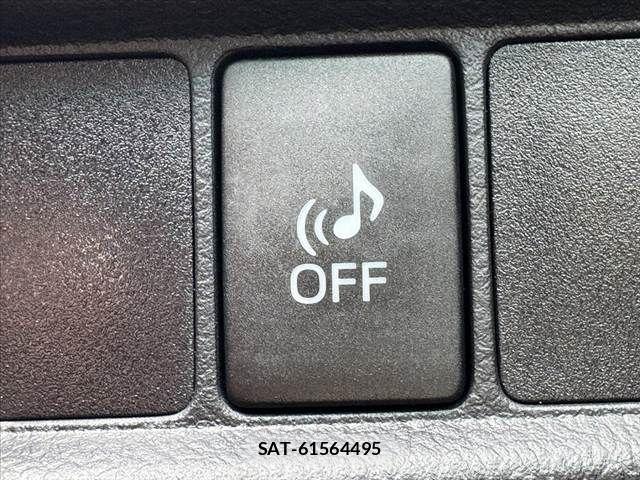 Toyota CAMRY 2014-08 7215675-25