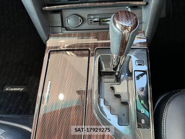 Toyota CAMRY 2015-07 7978698-26