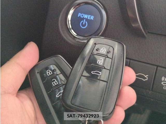 Toyota CAMRY 2017-12 7978697-18