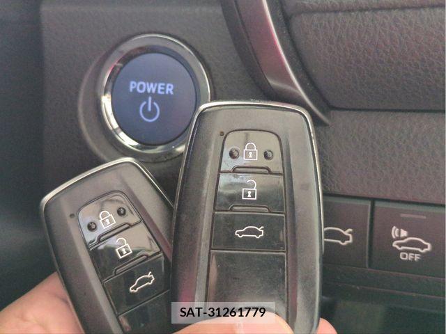 Toyota CAMRY 2017-10 8313541-12
