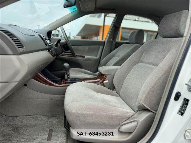Toyota CAMRY 2004-03 8411507-16