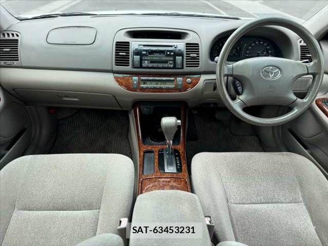 Toyota CAMRY 2004-03 8411507-1