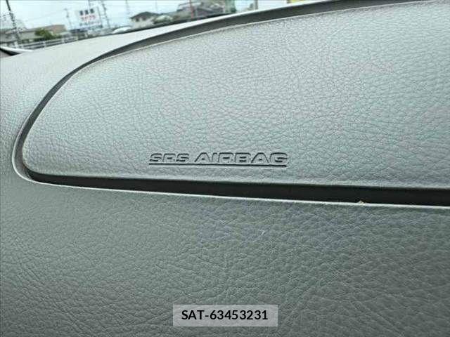 Toyota CAMRY 2004-03 8411507-22
