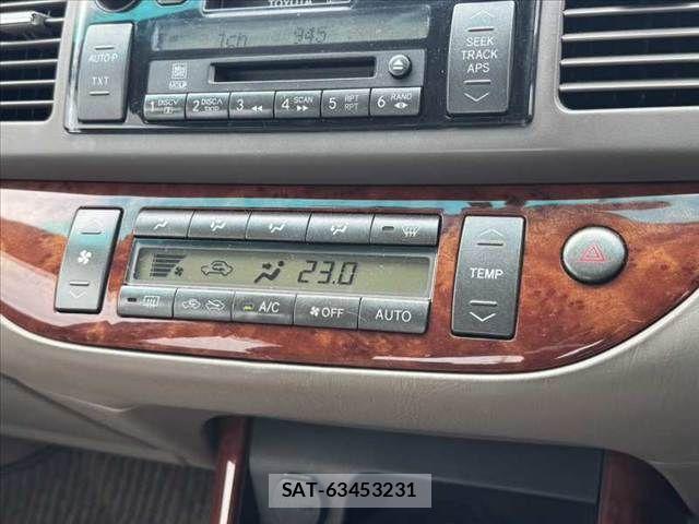 Toyota CAMRY 2004-03 8411507-3
