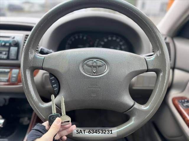 Toyota CAMRY 2004-03 8411507-4