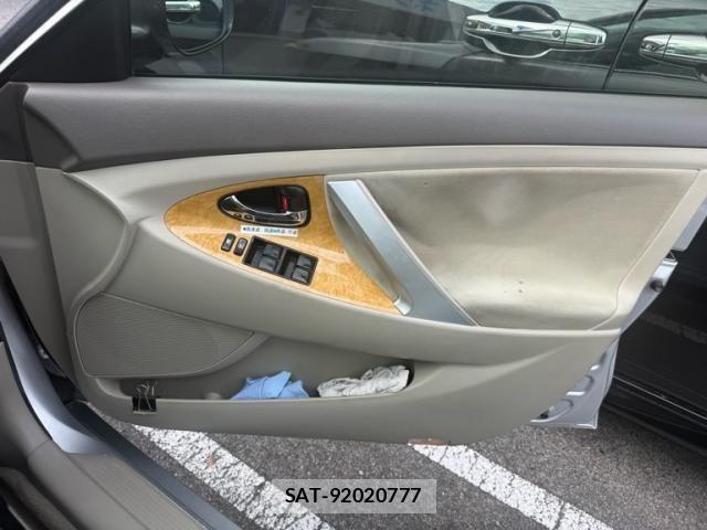 Toyota CAMRY 2006-02 8561347-8