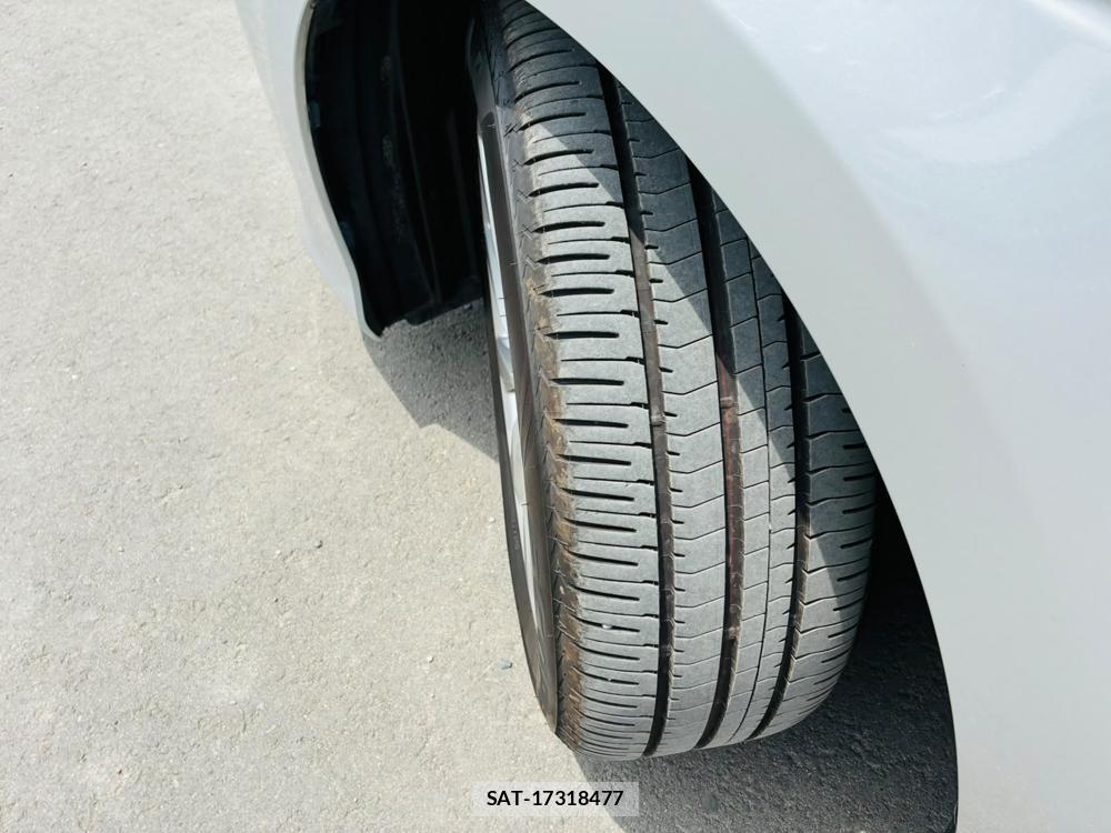 Toyota CAMRY 2018-03 7933122-31