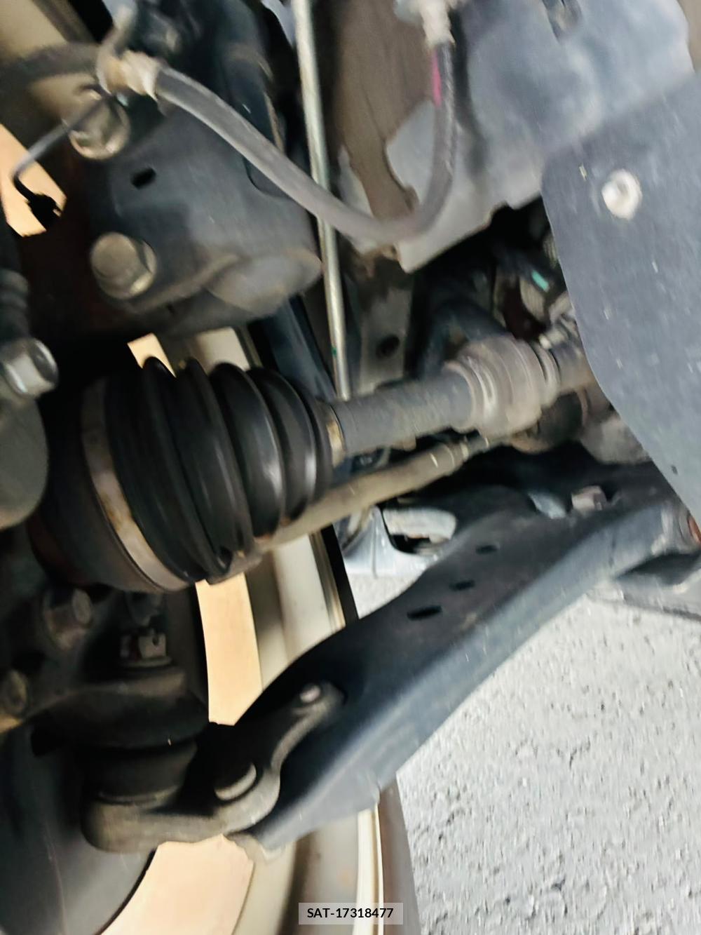 Toyota CAMRY 2018-03 7933122-33