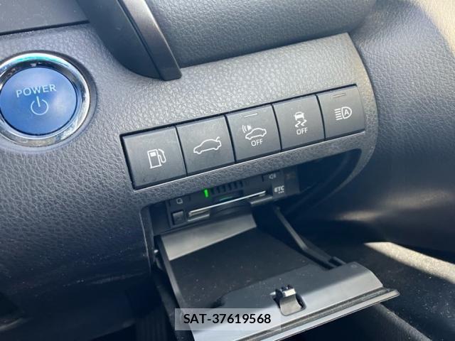Toyota CAMRY HYBRID 2018-06 976869-22